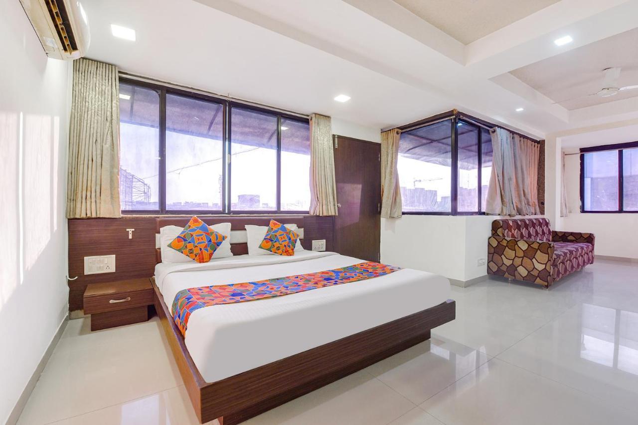 Fabhotel Skyland Ахмедабад Экстерьер фото